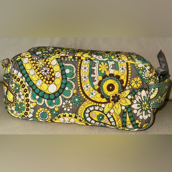 VERA BRADLEY Lemon Parfait Toiletry/Travel Bag - Picture 4 of 7